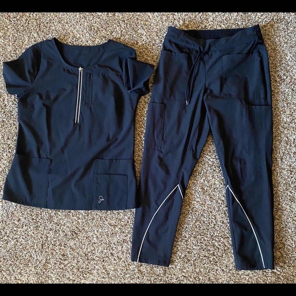 Jaanuu nursing scrubs